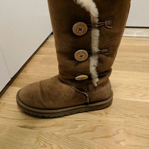 Suede UGG Boots - Picture 3 of 4